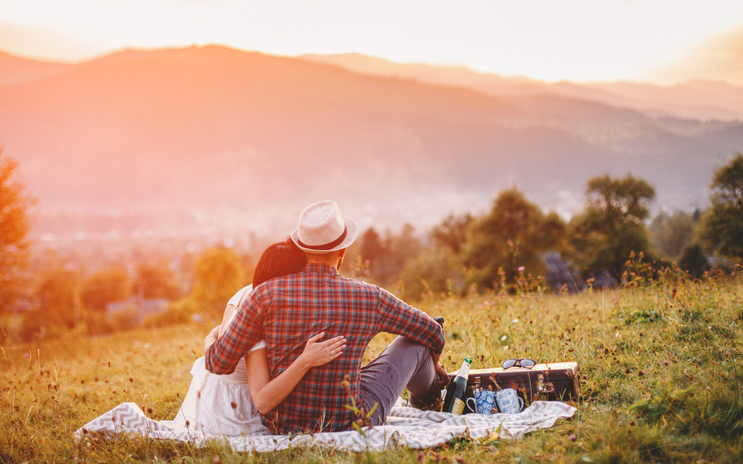 5 Ways Date Night Improves Your Marriage (and 20 Cheap Date Ideas)
